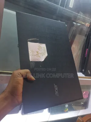 Laptop Acer Aspire F5-571 8GB Intel Core i7 HDD 1T