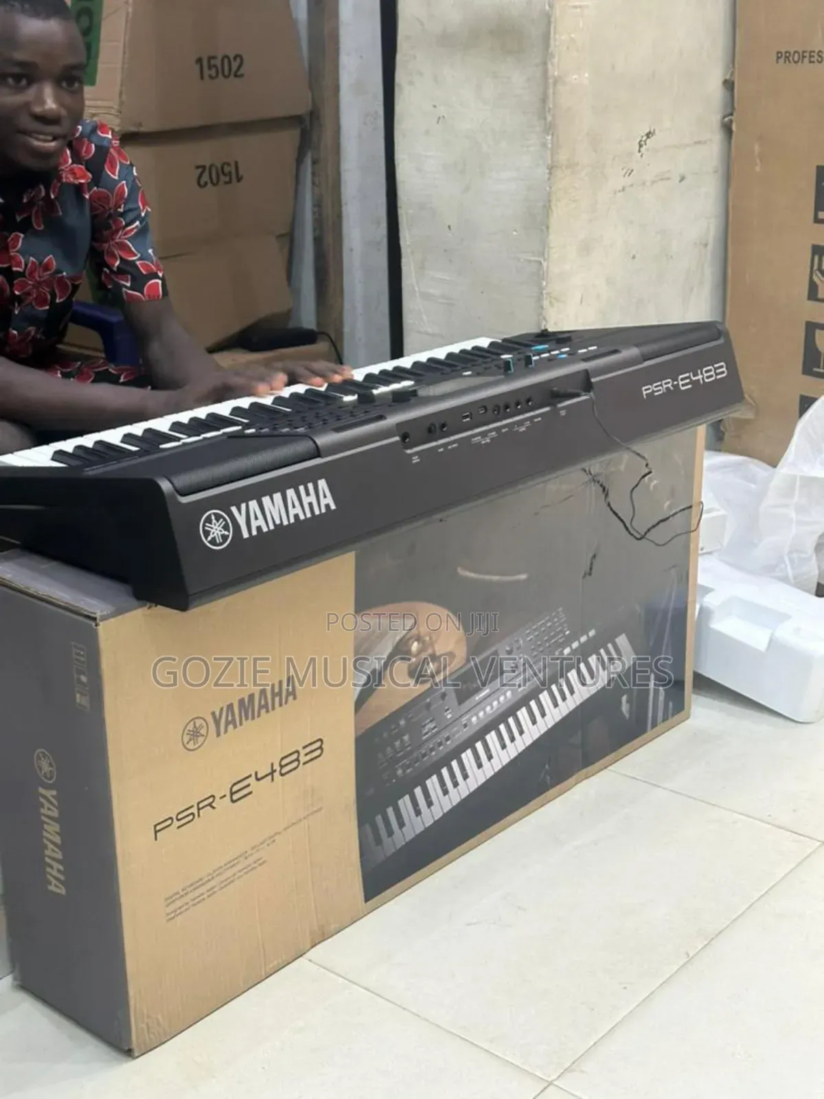 Professional Yamaha PRS E 483