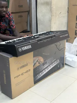 Professional Yamaha PRS E 483