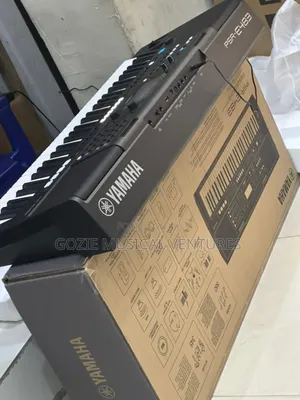 Professional Yamaha PRS E 483
