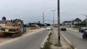 For Sale : 4 Plots Igwuruta Eneka Airport Major Road, Ph