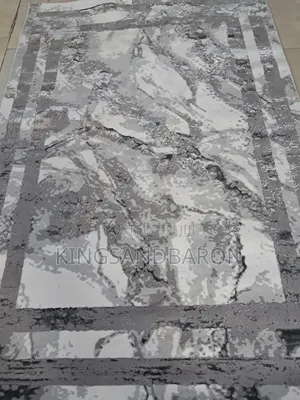5×7fts Cream and Gray Turkey Center Rug