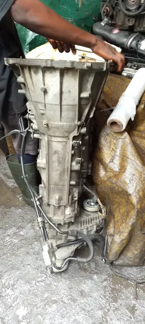 Gear Box for Dodge Challenger 013