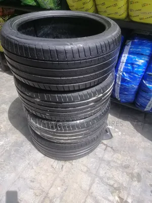 235/45r19 225/45r19 Tyres