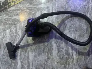 Neatly Used Vacuum Cleaner