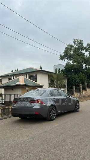 Lexus IS 2016 Gray