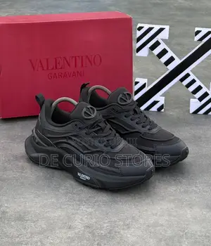 Valentino Garavani Triple Black