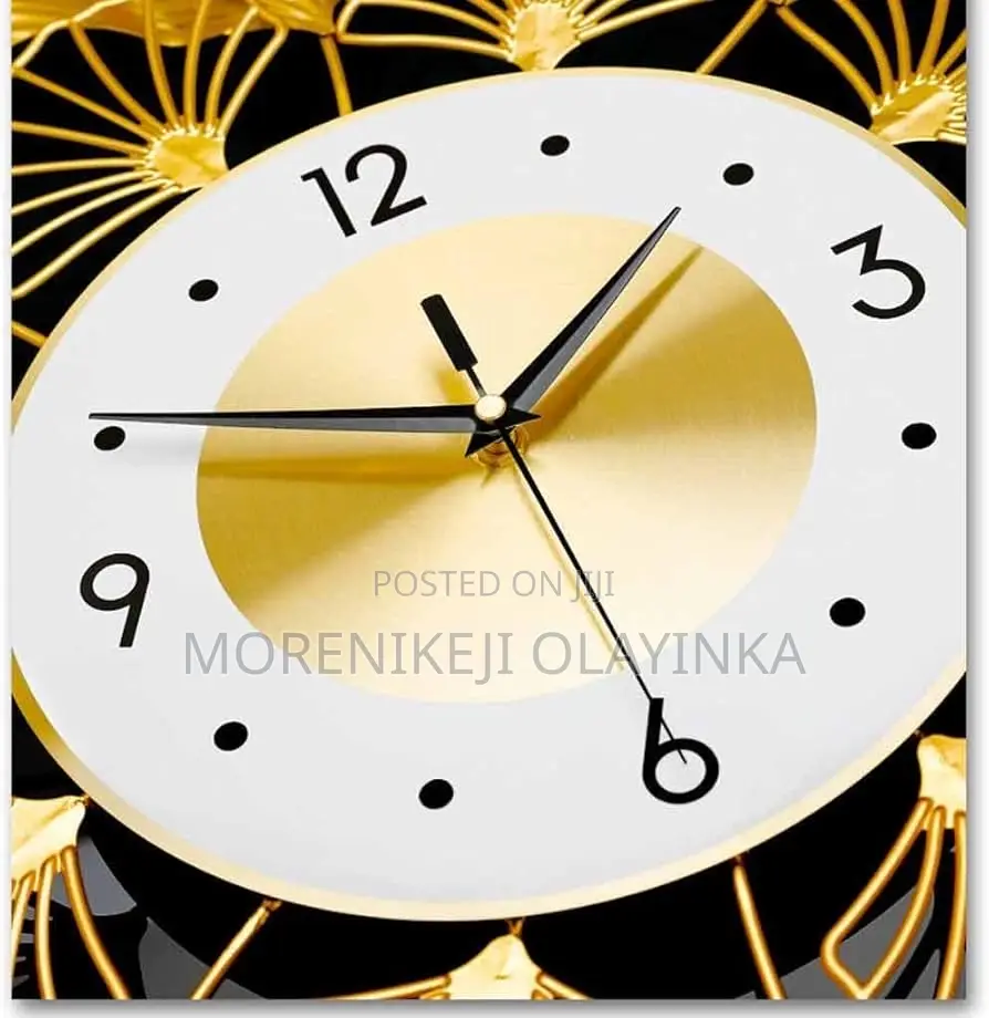 Small Wallclock