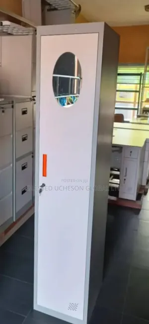 One Door Locker With Hunger