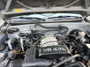 Toyota Sequoia Limited 4dr SUV (4.7L 8cyl 4A) 2003 Silver