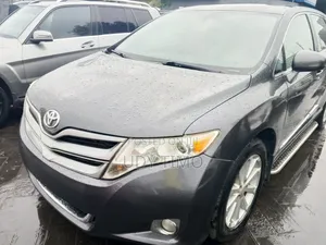 Toyota Venza AWD 2011 Gray