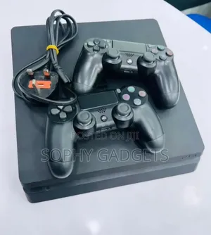 Grade A+ London Used Ps 4 Slim With 2 Controllers