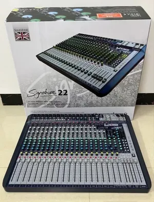 Soundcraft Signature22 Mixer Professional