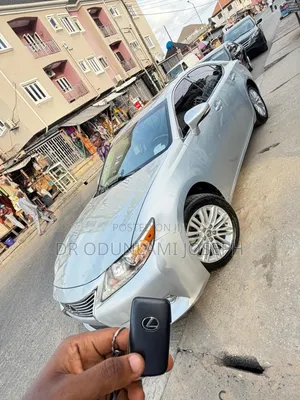 Lexus ES 2013 Silver