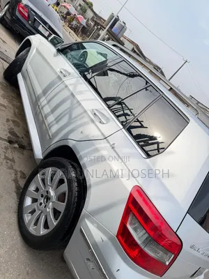 Mercedes-Benz GLK-Class 2010 Silver
