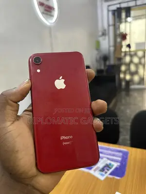 Apple iPhone XR 64 GB Red