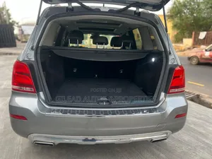 Mercedes-Benz GLK-Class Base GLK 350 4dr AWD 4MATIC (3.5L 6cyl 7A) 2015