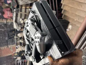 Standard Playstation 4 With All It’S Gadgets