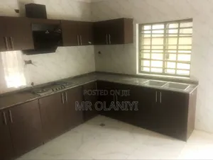 L- Shaped Kitchen Cabinet