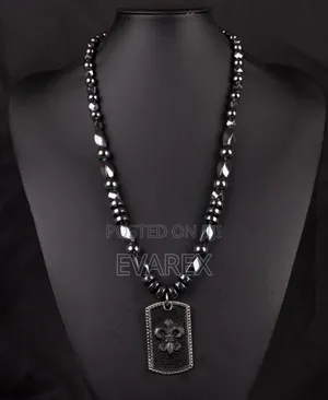 Black Crystal Men Bid Necklace