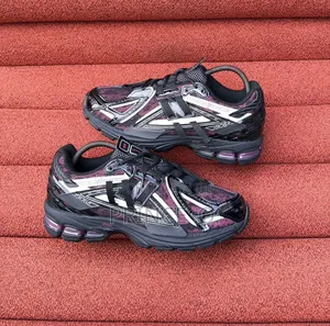 New Balance 1906 Sneakers