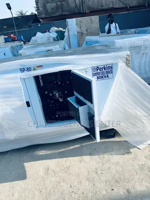 Unit of 80kva Perkins Soundproof England Generator