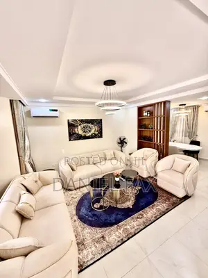 Luxury Classics 4 Bedroom Apartment
