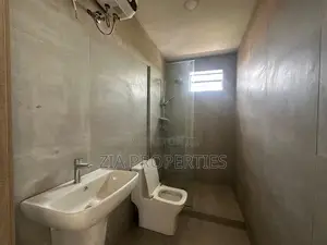 2bdrm Apartment in Lekki Phase 1 for rent
