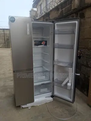 Hisense Rs-87-Ws Side-by-Side Fridge - Spacious 634 Liters