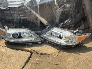 Tokunbo Headlamp For Lexus Es 350 2014-2015 Available