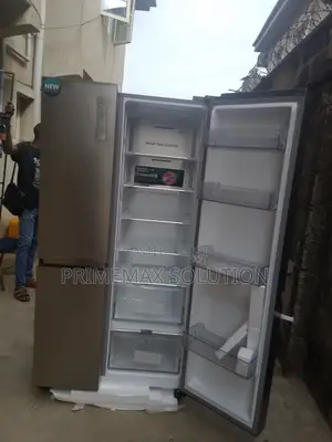 Hisense Side by Side 634l Refrigerator - Sleek Recessed Design
