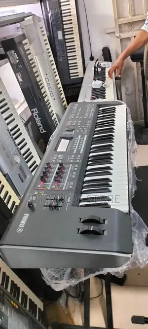 Yamaha Mox6