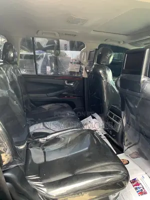 Lexus LX 570 (5 seats) AWD 2015 Gray