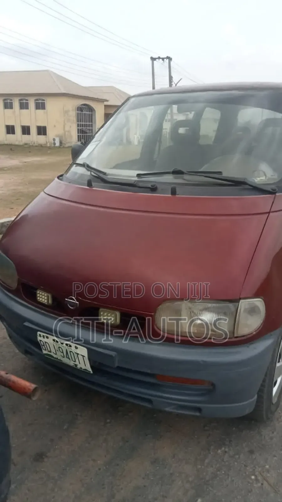 Nissan Serena 2003 Red
