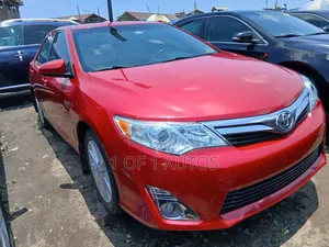 Toyota Camry XLE V6 4dr Sedan (3.5L 6cyl 6A) 2013 Red