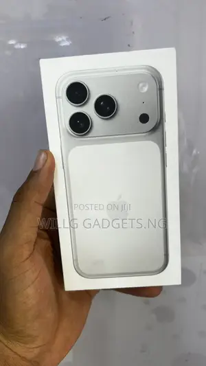 New Apple iPhone 17 Pro 256 GB Silver