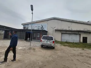 Warehouse at New Road Eliozu