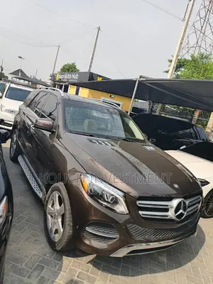 Mercedes-Benz GLE-Class 2016 Brown