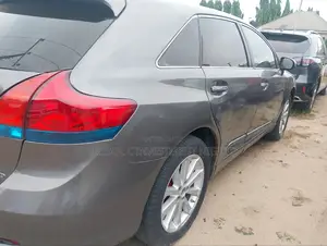 Toyota Venza Limited 2010 Gray