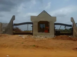 Plots Measuring 500sqm