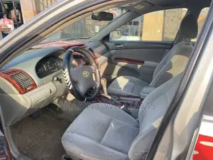 Toyota Camry LE 4dr Sedan (2.4L 4cyl 5M) 2003 Silver