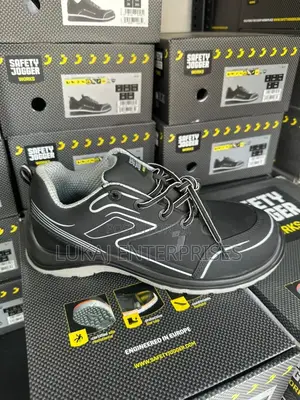 Flow Safety Jogger Boots