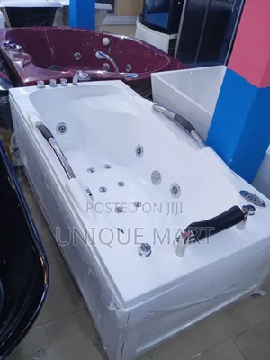 High Quality Single Seater Rectangular Shaped Jacuzzi