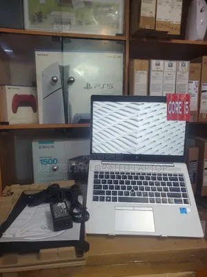 New Laptop HP EliteBook 830 8GB Intel Core 5 SSD 256GB