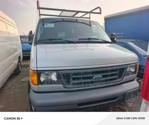 Ford E350 2007 Grey