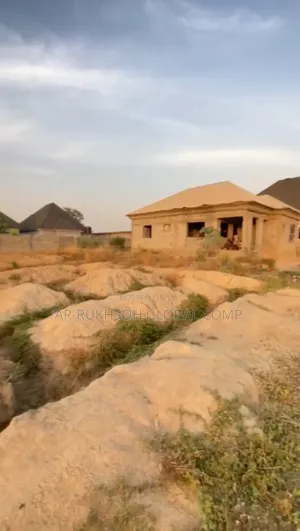 *Estate Plot for Sale* Description: Estate Plot of 450sqm