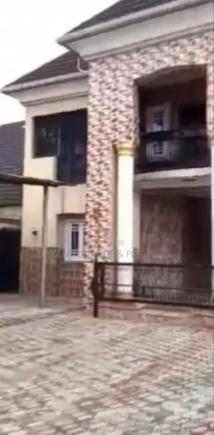 Furnished 5bdrm Duplex in Gated Estate, Sars, Rumuahalu for sale