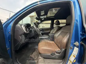 Toyota Tacoma 4dr Double Cab 2016 Blue