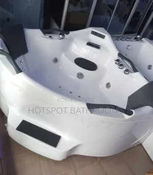 150*150 Four Handle Quality and Luxury Jacuzzi