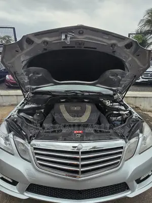 Mercedes-Benz E350 Base 4dr Sedan RWD (3.5L 6cyl 7A) 2011 Silver